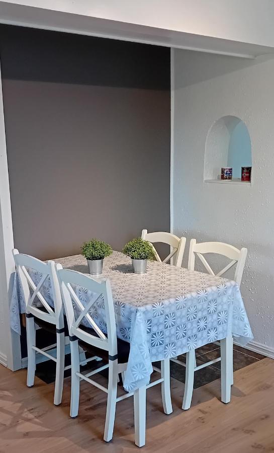 Apartment By The Fjord Storekra Bagian luar foto